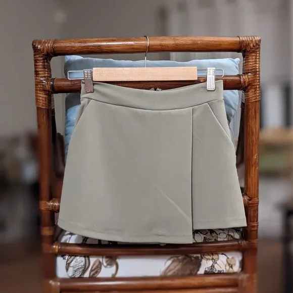 Forever 21 Olive Wrap Front Skort - Picture 5 of 5
